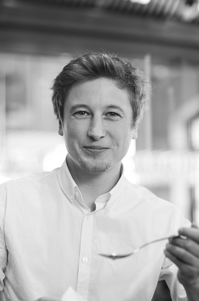 BIO Grzegorz Łapanowski