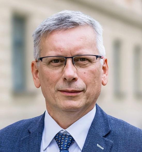 BIO Janusz Nesterak