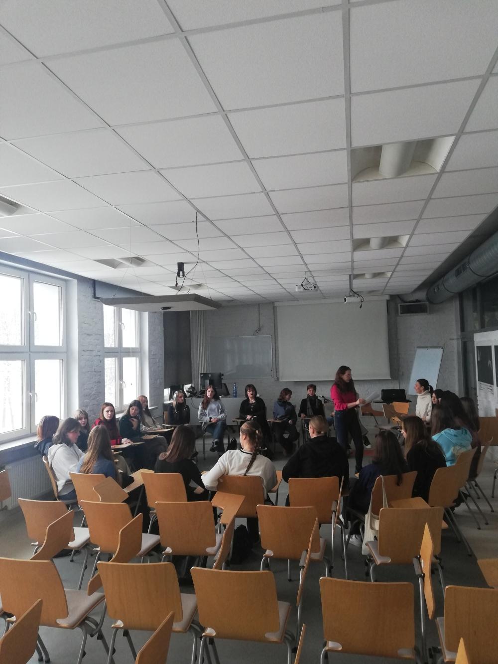 Wykład dla uczniów i uczennic szkół średnich