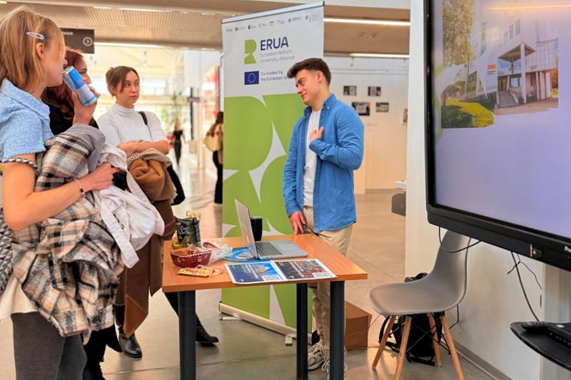 Stanowisko ERUA na Uniwersytecie SWPS we Wrocławiu