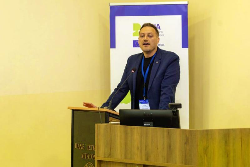 Radosław Stanczewski przemawia na Szczycie ERUA 2025