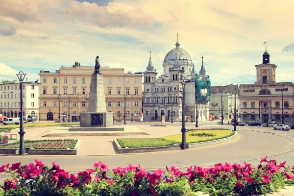 Widok na Plac Wolności w mieście Łódź