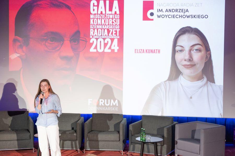 Eliza Kunath, laureatka Młodzieżowego Konkursu Dziennikarskiego Radia ZET, podczas uroczystej gali