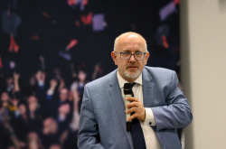 Co współcześnie oznacza prawo do prywatności? Po spotkaniu z mec. Wojciechem Wiewiórowskim