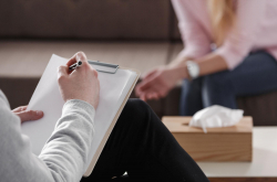 Intensywna krótkoterminowa psychoterapia dynamiczna – spotkanie z dominikaninem Tomaszem Gajem
